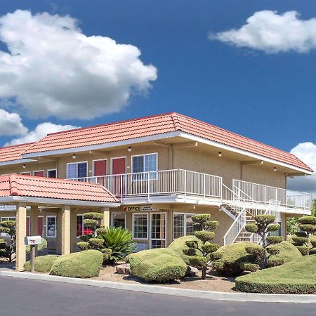 Days Inn By Wyndham Turlock Exterior foto