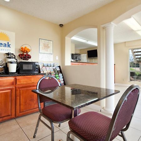 Days Inn By Wyndham Turlock Exterior foto