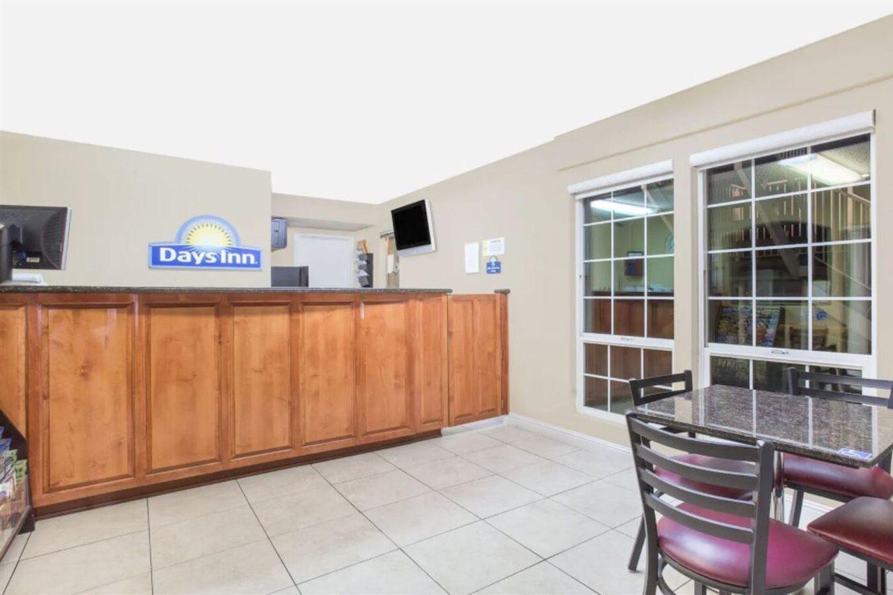 Days Inn By Wyndham Turlock Exterior foto