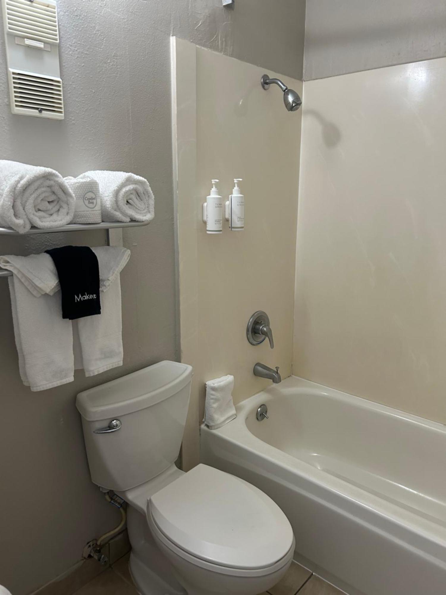 Days Inn By Wyndham Turlock Exterior foto